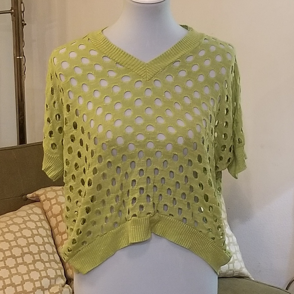 Vanity high low short sleeve sweater